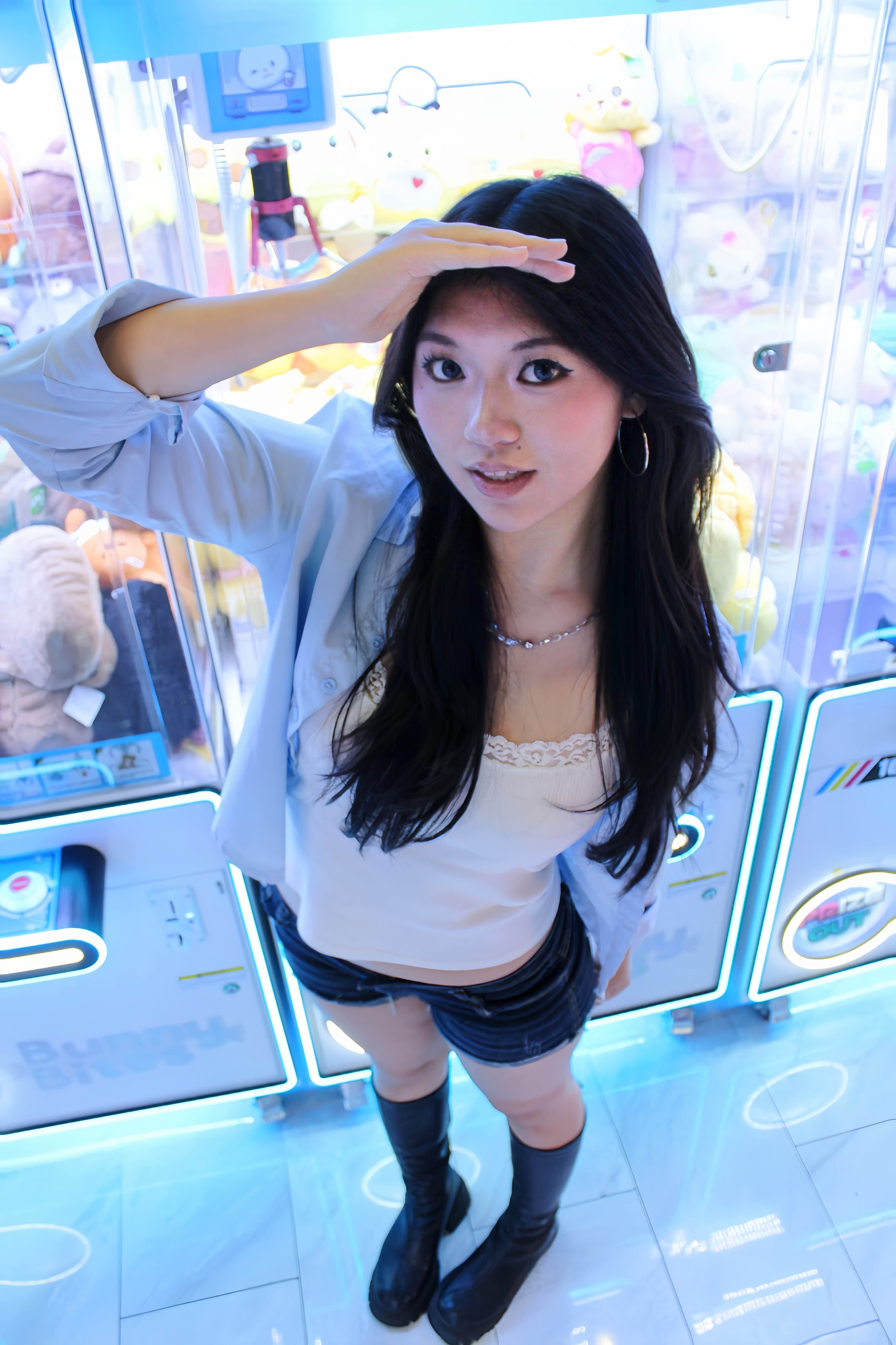 Vivian Chen Blurred Background