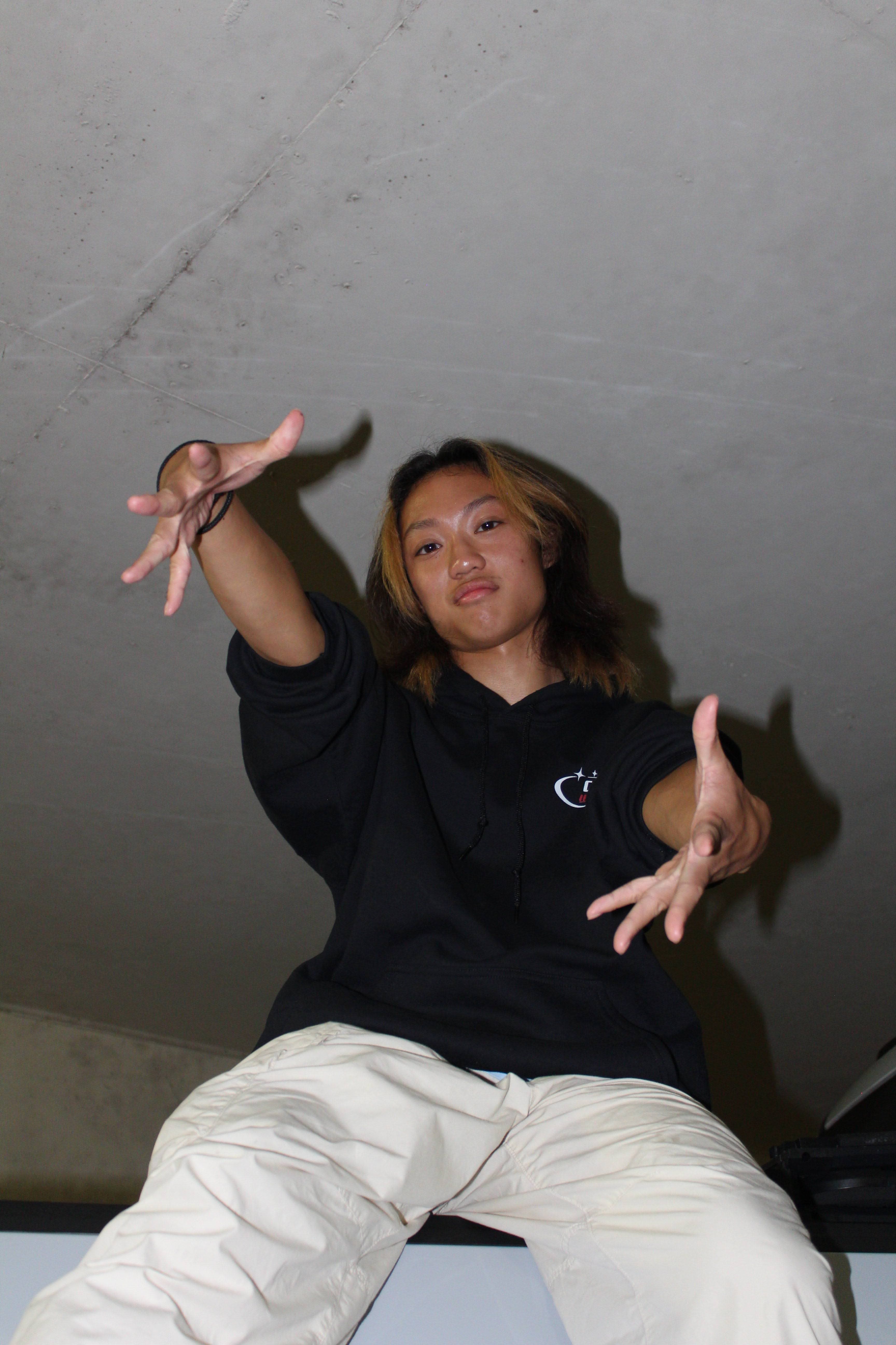 Evan Chang Blurred Background